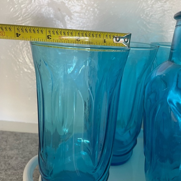 Aqua Blue Pitcher with 5 Cups - Picture 2 of 6